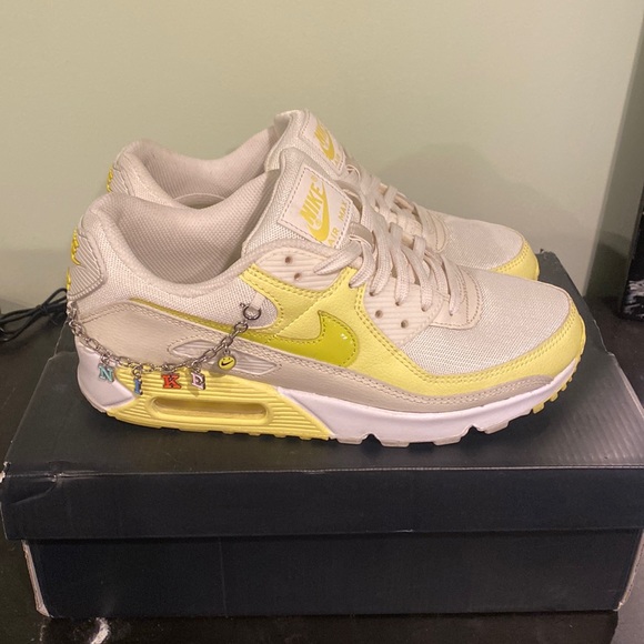 Nike | Shoes | Wmns Air Max 9 Se Princess Charming | Poshmark